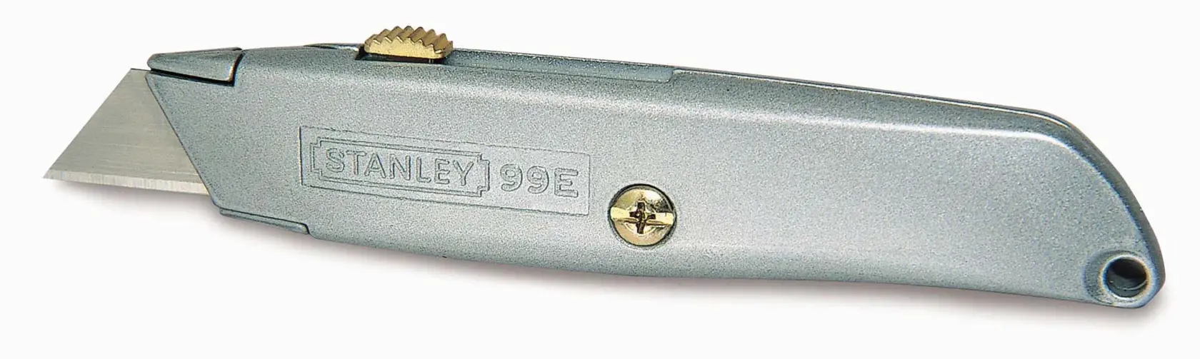 Silbernes Stanley Universalmesser mit einziehbarer Klinge, Metallgehäuse, auf weißem Hintergrund.